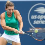 MASON, OH - AUGUST 17:  Simona Halep of Romania returns a shot to Ashleigh Barty of Australia during the Western & Southern Open at Lindner Family Tennis Center on August 17, 2018 in Mason, Ohio.  (Photo by Matthew Stockman/Getty Images)